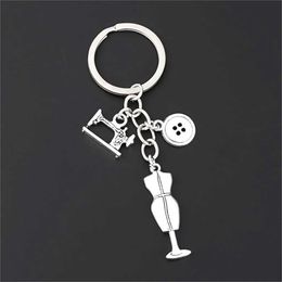 Keychains Lanyards 1Pc Sewing Machine Clothes Button Charms Keychain Coat Rack Keyholder For Seamstess Handmade Gift Jewellery Crafts E2692 Q240403