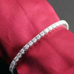 Link a catena di gioielli in pietra pregiata all'ingrosso 1 Carat Round Moissanite Diamond Tennis Bracciale per donne