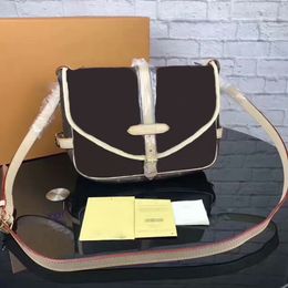 Luxurys designer Bag 42256 Men Women Genuine Leather Handbags Lady Classic Large Capacity Purses Tote Bag wallet C211 free shipping messenge bags