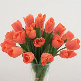 Decorative Flowers Beautiful Simulated Tulips Realistic Artificial Flower Bouquet For Home Wedding Party Decoration