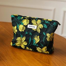 Cosmetic Bags Yellow Flower Large-capacity Zipper Design Women's Bag Item Storage Travel Toiletry Commuter Handy Hand Ins