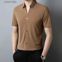 Men's Casual Shirts Summer Fashion Retro Mens Ice Silk Short Sleeves New Flip Collar Thin Breathable Cool Business Activity Casual Top yq240408