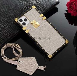 Cell Phone Cases Luxury Designer for iPhone 15 Pro Max 14 Plus 14Pro 13Promax 12Pro 11 XR XSmax Girl Square Fur Mobile Cover Q240408