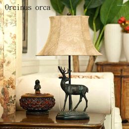 Table Lamps American Deer Shaped Lamp Bedroom Bedside Village Retro Simple European Style Chinese Living Room