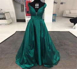 2019 Elegant Emerald Green Satin A Line Evening Dresses VNeck Ruched Long Formal Prom Gowns Custom Robe de Soiree1573772