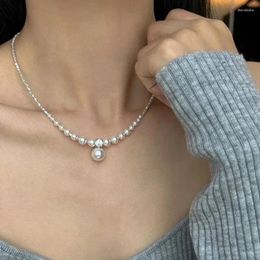 Pendant Necklaces A Slightly Designed Imitation Silver Colour Pearl Necklace With Collarbone Chain Accessory For Women Minimalist Ins Blogger