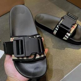 Designer piasche piatte accoppiano sandali leggeri di punta di punta di piedi comode pantofole comode