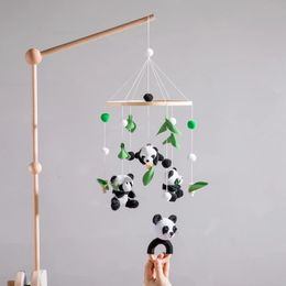 Crochet Panda Rattle Bed Bell for Baby Wood Hanging Toys Wooden Mobile On The born Music Box Gifts 240408