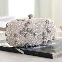 Womens Clutch Bag Crystal Pearl Purse Luxury Handbag Embroidery Evening Wedding for Bridal Shoulder ZD1529 240408