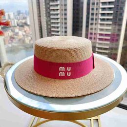 Designer Bucket Hat Spring/Summer Trendy with Decorative Letter Flat Top Small Top Hats Fashionable Beach Hat II987363