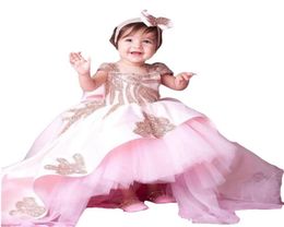 2023 Pink Girls Pageant Dresses Cap Sleeves Gold Lace Crystal Beaded High Low Flower Girl Dresses Kids Wear Birthday Party Communi4996908