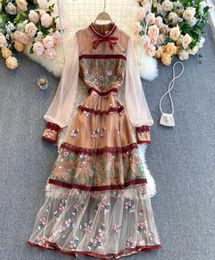 French vintage court style highclass dress round neck bubble sleeve heavy engineering mesh embroidery hook flower fairy skirt6135164