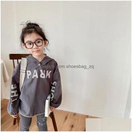 Giacche 2024 Childrens con cappuccio con cappuccio con cappuccio ragazzi e ragazze in stile occidentale Plover top drop drop drop drop kids kids maternity abbigliamento o dhvid