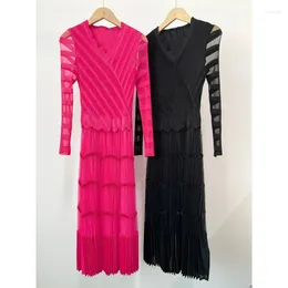 Casual Dresses Miyake Pleated Dress 2024 Golden Velvet V-neck Mesh Waist Slimming Midlength Fashion