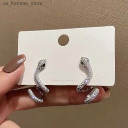 Charm Silver Colour Crystal Snake Ear Clip Fashionable One-piece Ear Cuff For Women Trendy Jewellery Party Accessories240408ULTZ