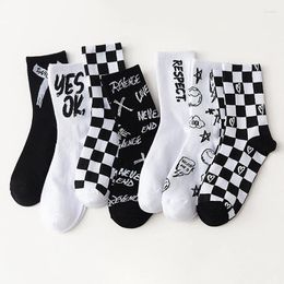 Men's Socks 2024 Black And White Matching Color Harajuku Retro Fashion INS Soft Comfortable Couples