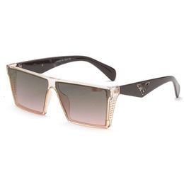 Pra occhiali da sole per uomini Designer Designer di lusso New Fashion Classic di alta qualità Triangolo invertito Triangle Trendy Rectangular Frame Occhiali da sole da sole da sole da sole da sole