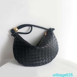 Totes Bags BottegVeneta Turn Pouch Handbags High Quality Genuine Leather Womens Bag Turn Handbag Pure Handmade Woven Lamb Skin Crescent Bag S have logo HBKBEI