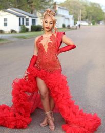 Red Sparkly Long Evening Ceremony Party Dresses for Black Girl Luxury Diamond Crystal Ruffles Slit Prom Birthday Gala Gown