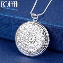Pendant Necklaces Charm Classical Round Photo Frame Pendant Necklaces Silver Color For Women 18 Inches Christmas Gifts Fashion Jewelry2404085VAD