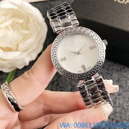 Vers 2024 Free Shipping Fashion Brand Luxury Quartz Watch for Women Wrist Quartz Watches Designer Lady Girl Style Stainless Steel Band