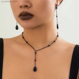 Pendant Necklaces Salircon Gothic Black Fine Metal Chain Clavicle Necklace Simple Dark Drop Shaped Acrylic Crystal Pendant Necklace Women Jewelry240408