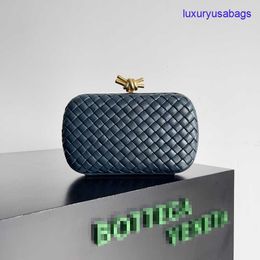 Botega Knot Evening Bag Minaudiere Clutch Womens Designer Bags Soft Padded or Foulard Intreccio Lambskin Leather With Signature Metallic Knot Clasp Closure 6N4J