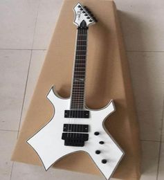 Custom Made Rich Warlock White Electric Guitar 24 Frets Tremolo Bridge Active Pickup Black Hardware China Guitars 3754913