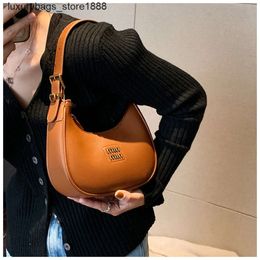 Shoulder Bag Factory 75% Discount Free Wholesale Spring and Summer New Simple Handheld Small Popular One Underarm Bag Soft Advanced Versatile Crossbody