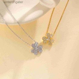 High version Original 1to1 Brand Necklace Lucky Diamond Clover Necklace for Women Plated with 18k Rose Gold Mini Large Petal Designer High Quality Choker Necklace