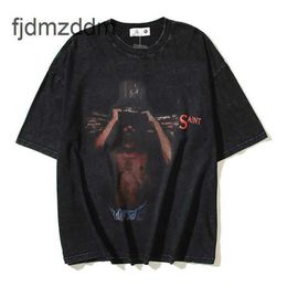 Mens Designer Short Sleeves Saint Trendy Brand on the High Street Is Accepting Washing Water of Qing Xing Portrait to Make Distressed Sleeved Tshirt for Both Men