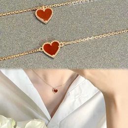 Senior designer Necklace Vancleff V Gold Little Peach Heart Plated with Thick Gold Fashionable and Versatile Fresh Summer Pendant Collar Chain
