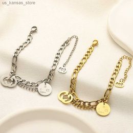 Charm Bracelets Designer Bracelets Jewellery Coarse Chain Brand tag 18K Gold Plated Never Fade Gift Letter Cuff Wedding Jewellery with steel seal240408