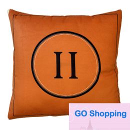 Designer Luxury Orange Italian Pillow Blankets Blanket Car Two-in-One Dual-Use Siesta Noon Break Living Room Sofa Cushion Cover