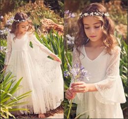 Dresses 2020 New Fancy Aline Lace Flower Girl Dresses Cheap Country Style Little Girls Gowns V Neck 3/4 Sleeves For 212 Years MC0668