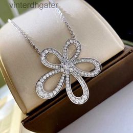 High Version Original 1to1 Brand Necklace Vancefe 925 Sterling Silver Sunflower Necklace Womens Five Petal Blossom Diamond Designer High Quality Choker Necklace