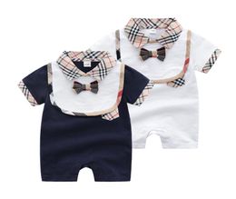 INS Baby Boys Girls Clothes Plaid Romper bib set Bodysuit outfit Cotton Newborn Summer short sleeve Romper Kids Designer Infant Ju5658205