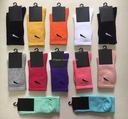 12 Colors Whole Stocking Women Men Stockings Knee High Socks Fashion Sports Football Cheerleaders Long Cotton Multi Good4307524