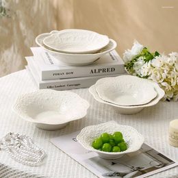 Bowls Vintage Court Flower Edge Plate Relief Breakfast Dessert Cake European Ins Ceramic Tableware Household Oval