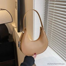 Evening Bags Womens Fashion Clutch Handbags Half Moon Solid Colour PU Leather Underarm Bag Casual Female Tote Bags Lady Hobos Bags