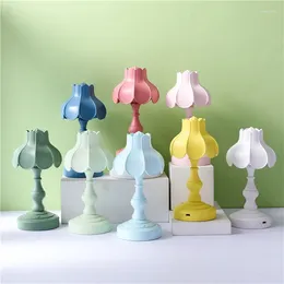 Table Lamps European Lotus Mini LED Night Light For Mall Room Bar Home Reading