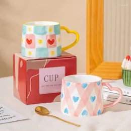 Mugs Cute INS Style Ceramic Mug Creative Hand-Painted Love Heart Coffee Cup Couples Breakfast Milk Tea Valentine's Day Gift