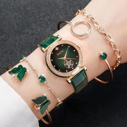 Wristwatches 5PCS Ladies Fashion Simple Star Rhinestone Digital Leather Quartz Watch Emerald Butterfly Luxury Bracelet Gift Set