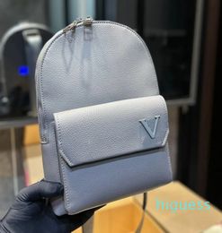 2024 Men's Luxury Designer Wide Shoulder Backpack Chest Fanny Pack Men's Handbag Backpack Wallet Original Hardware