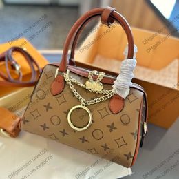 24SS Women Luxurys Designers Sheepskin Totes Bags Handbag Flowers Crossbody Ladies Handbags With Original Dust Bag 20CM