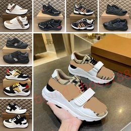 Luxusdesigner Sneaker Herren Schuhe Frauen Schuhe Trainer Freizeitschuhe Vintage Striped Sneaker Flats Plattter Trainer Marke Schwarz weiße Streifen Designerschuhe Männer Männer