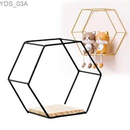 Other Home Decor Floating hexagonal shelving wall mounted metal frame gold with wooden flooring for storage and display racks yq240408