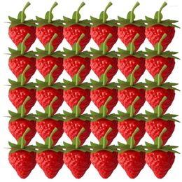 Party Decoration 40 Pcs Simulated Strawberry Realistic Strawberries Fake Food Artificial Plastic Models Child Home Decor