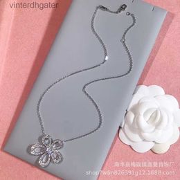 High version Original 1to1 Brand Necklace Vancefe Four Leaf Grass Sunflower Necklace 925 Silver Plated 18k White Gold Full Designer High Quality Choker Necklace