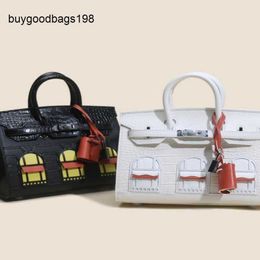 Tote Bag Handbag Handmade 7a 2024 New Lychee Pattern with Top Layer Crocodile Cowhide Colour Matching Small House Bag Platinum Portable Womens Have Logo 5khq